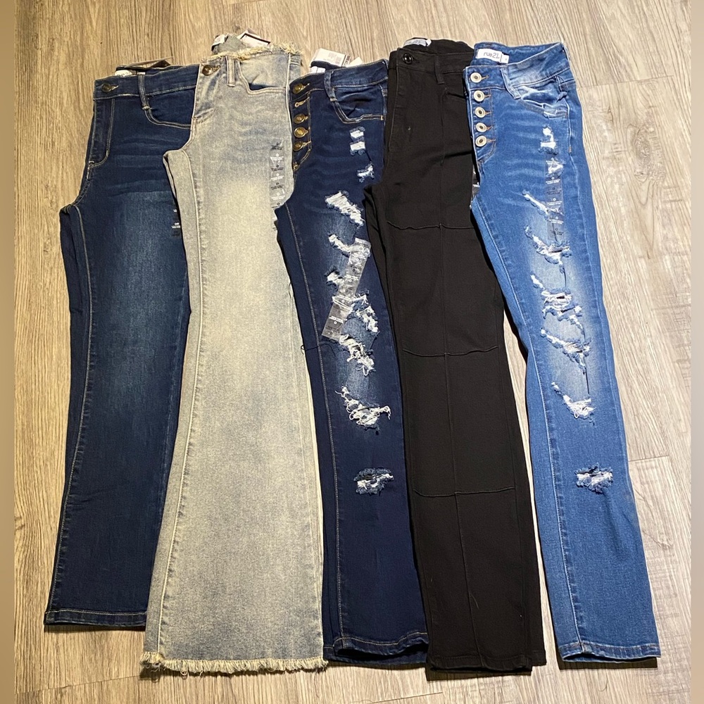 LOT OF 5 Rue21 Size 0R Jeans ORIGINALLY $190